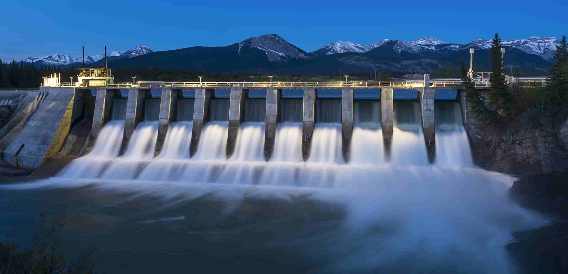 Lee más sobre el artículo La revolución de la energía hidroeléctrica y su contribución a la energía renovable.